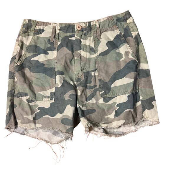 Mother The Mother Shaker Chop Green Camouflage Cut Off Shorts Size 26 - Picture 1 of 5
